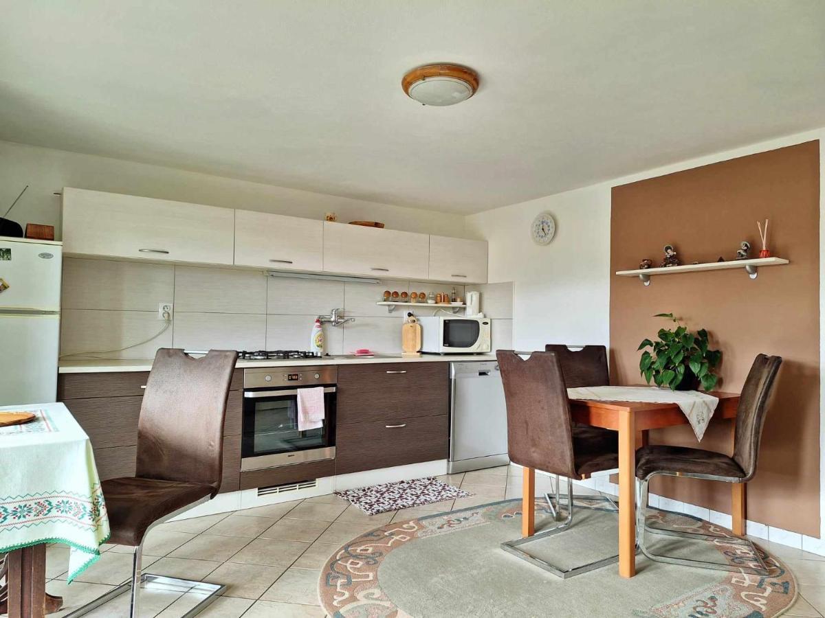 Apartman Pod Maliarkou Vychodna Esterno foto